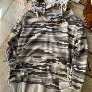 Wallflower camo hoodie